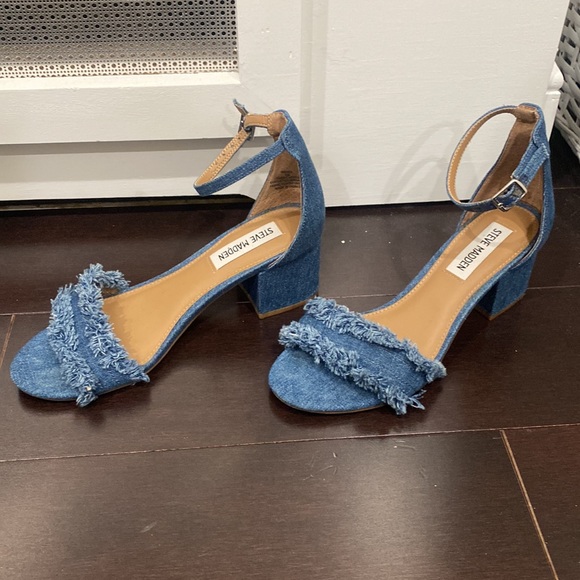Steve Madden Denim Sandal Block Heel Size 6 - Picture 3 of 9